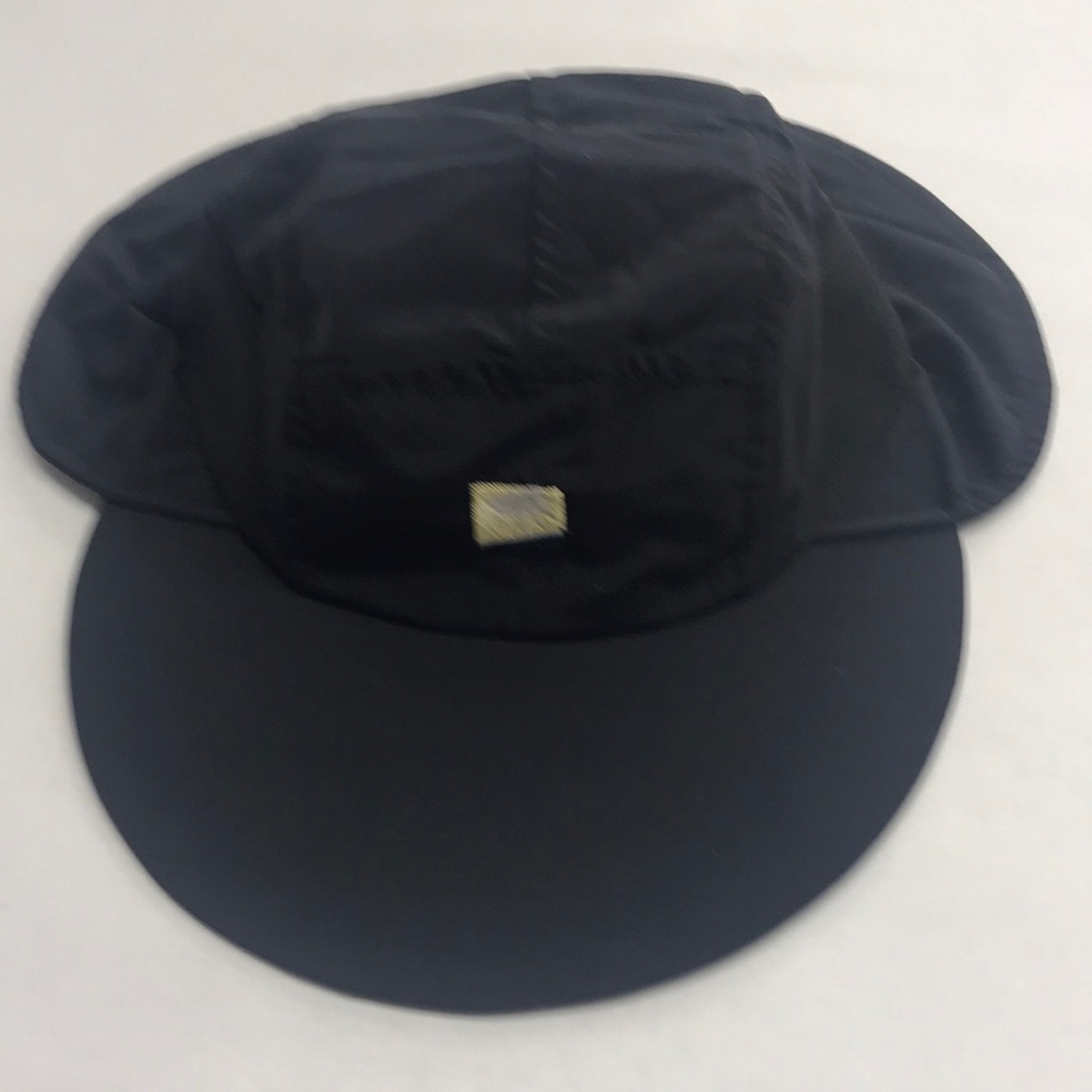 Solumbra Women’s Ventilated Ultra Athlete Shade Cap , Black, Brand New, S/L.
